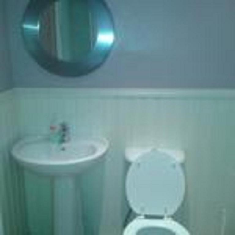 Clarmont Guest House Портръш Стая снимка