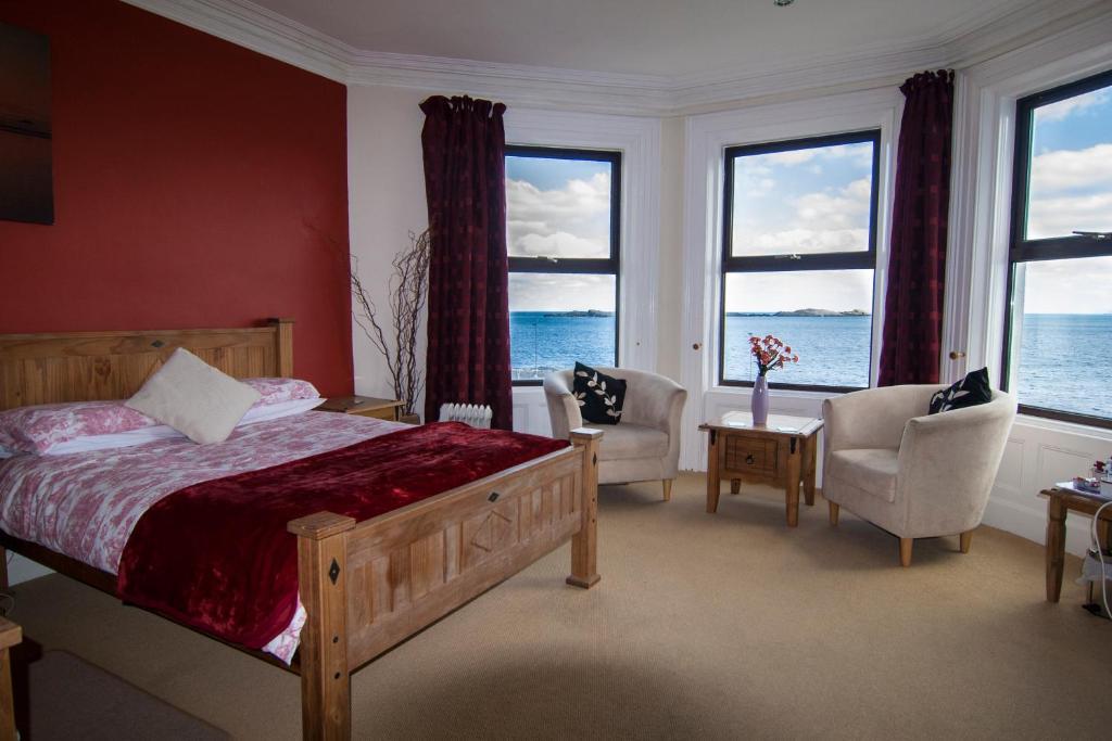 Clarmont Guest House Портръш Екстериор снимка
