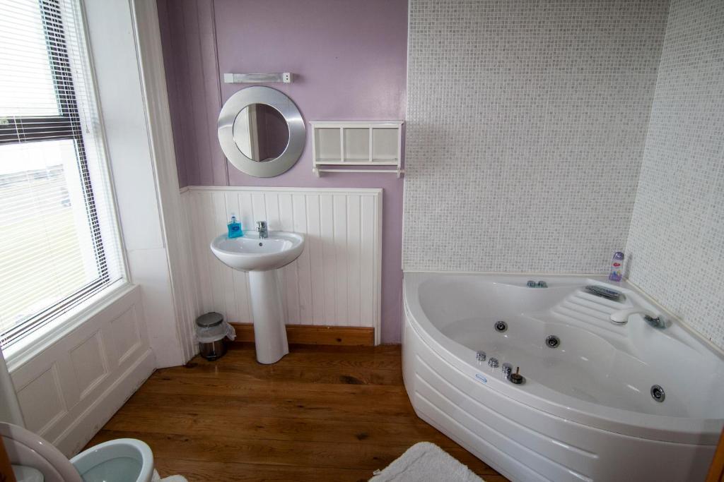 Clarmont Guest House Портръш Екстериор снимка