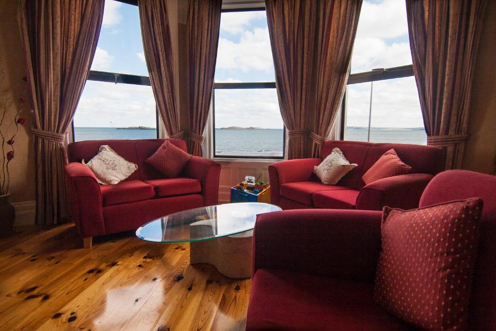 Clarmont Guest House Портръш Екстериор снимка